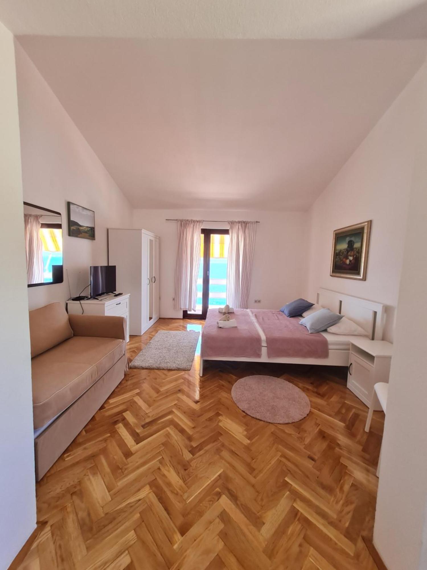 Apartments Apartmani Pintar 미미체 외부 사진